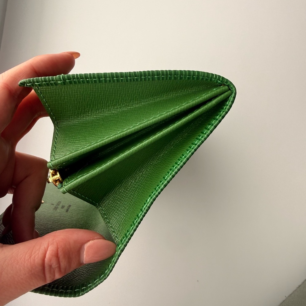 Louis Vuitton Green Epi Long Wallet with chain and COA - Picture 7 of 10